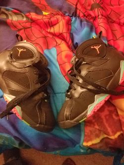Kids Jordan's size 1Y 40