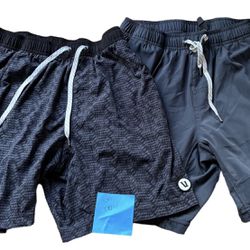 Men’s Core shorts w liner 7.5” size L   EUC