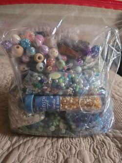 Assorted bag of beads