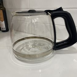 Used Black And Decker Carafe 