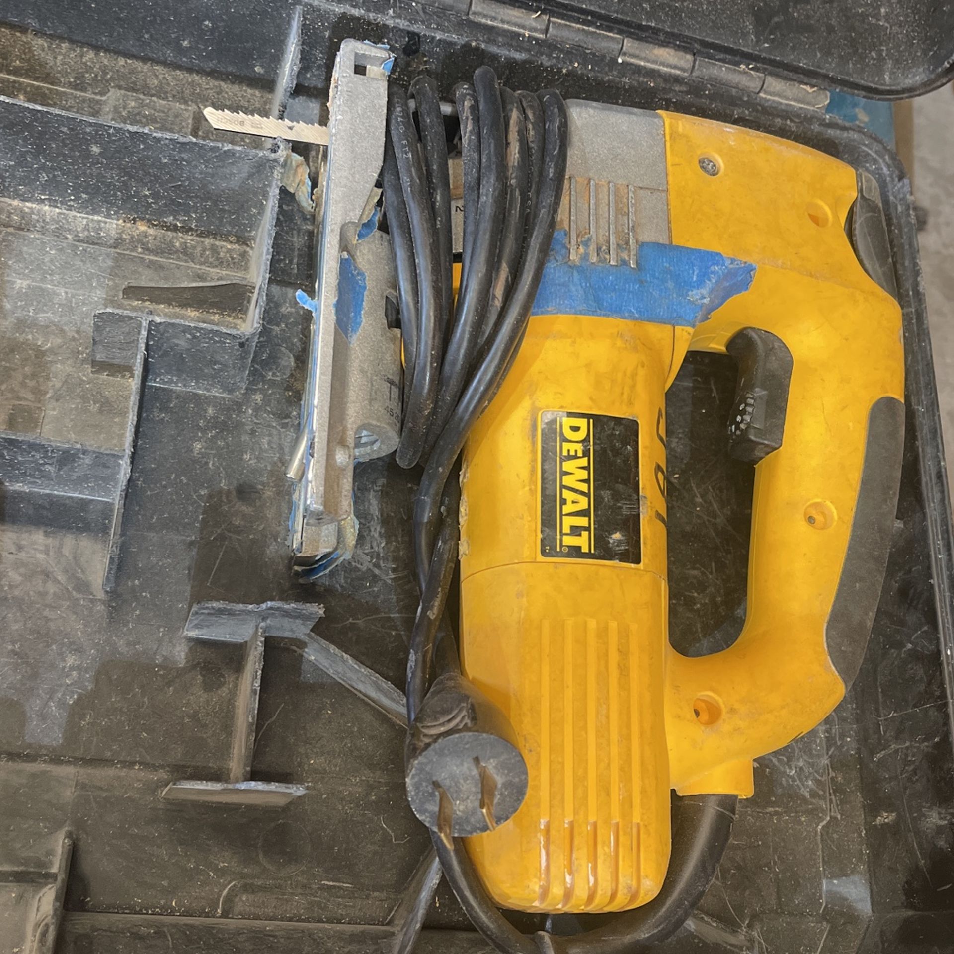 DeWalT Jig Saw
