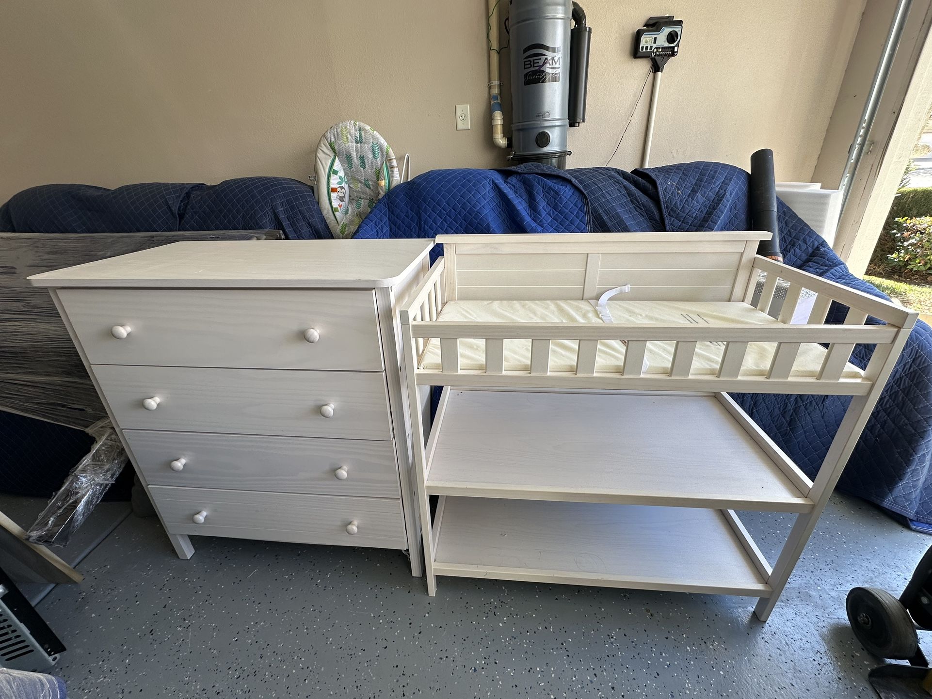 Baby Changing Table & 4 Drawer Dresser