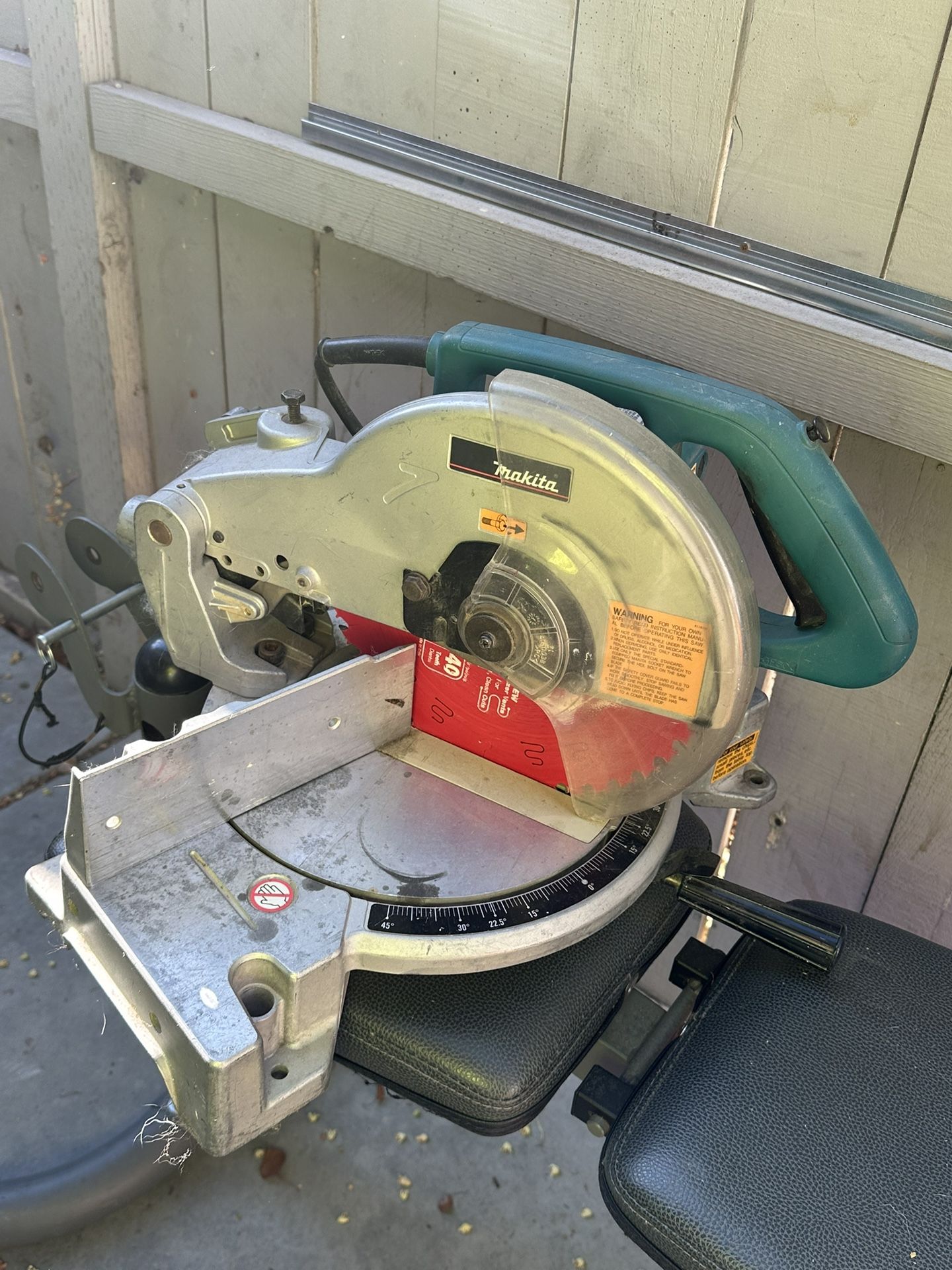 Makita 10 Miter Saw