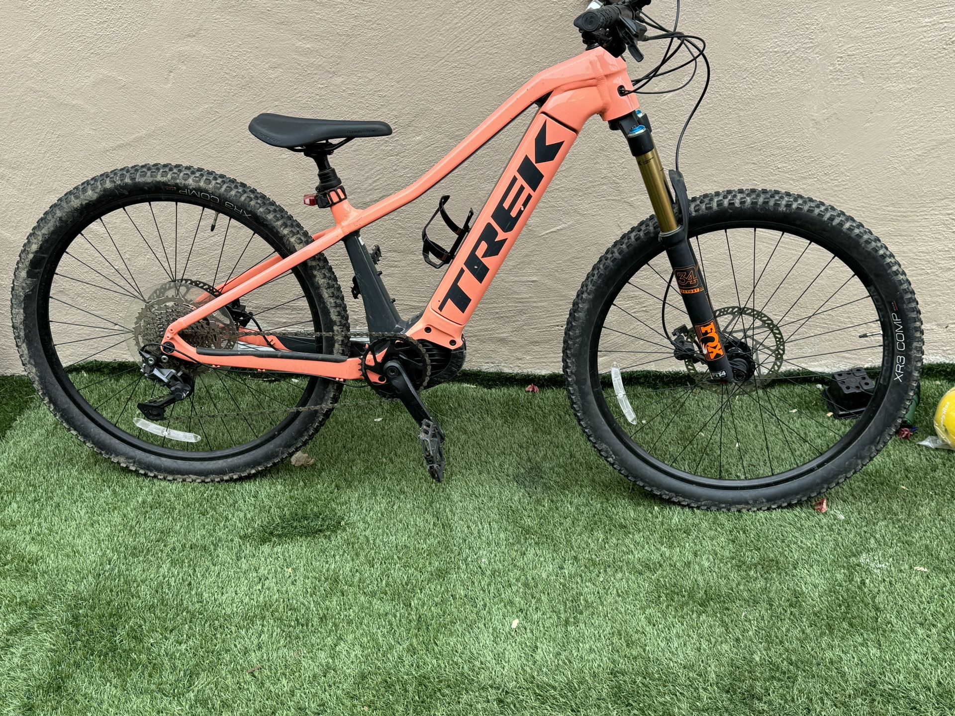 Trek Powerfully 4 2023 Small Electric Mountain Bike “Bosch Performance “