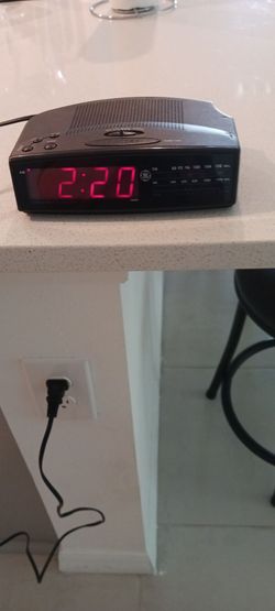 Radio reloj am fm con alarma