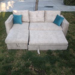 91 Inch Biege Velvet Reversible Sleeper 3 Seater Sectional Sofa Couch Sofa Bed With Storage Area Brand New 