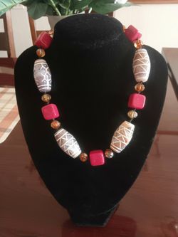 Shunky Tibetan Theme Acrylic Rombs Necklace  Red, Grey/White