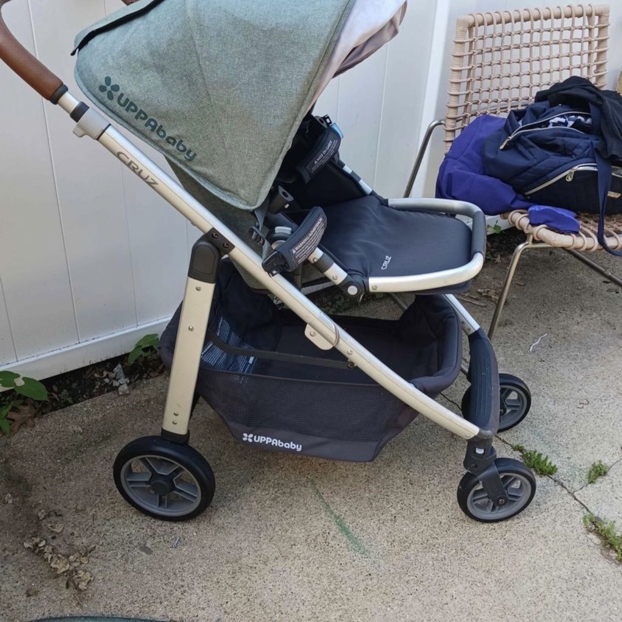 bumbleride era vs uppababy vista Reversible Stroller, Ocean White/Pink standing stow feature Color:Red (default) 5000+ Stokke Tripp Trapp Newborn