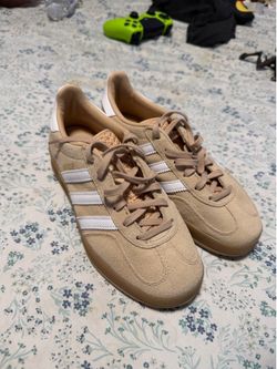 Womens  shoes