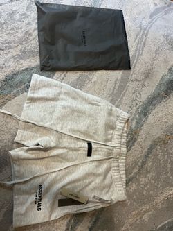 Essentials shorts white size M brand new