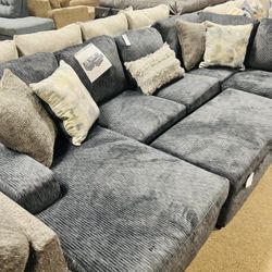 Beautiful Stunning Double Chaise Sectional! 