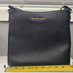 Michael Kors Hand Bag