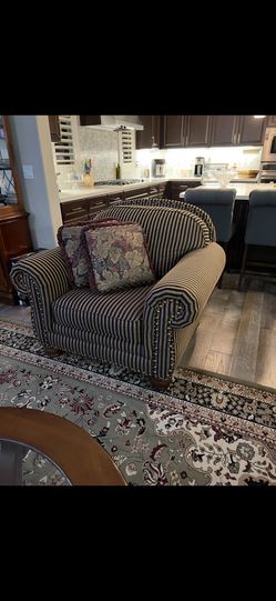 Sofa Chair In Morgan Hill