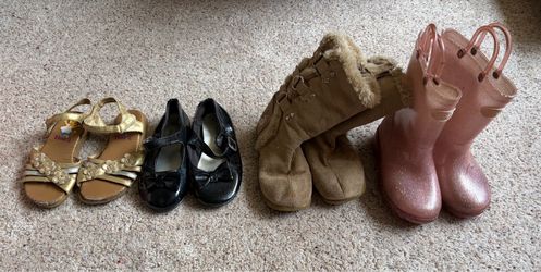 Girls shoes size 9-9.5