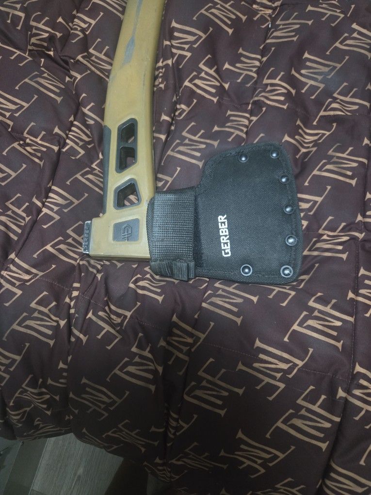 Gerber Axe
