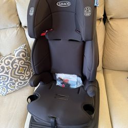 GRACO - Tranzitions 3-in-1 Harness Booster Car Seat with Seat Protector