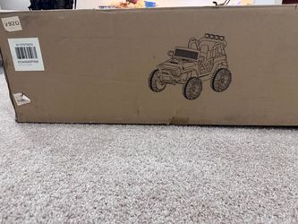 Kids ride on jeep