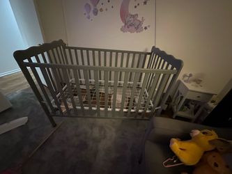 Baby crib