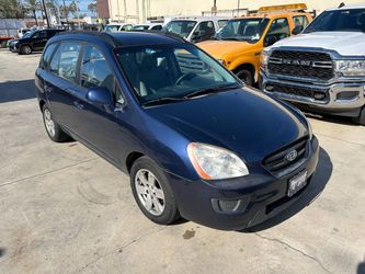 2008 Kia Rondo