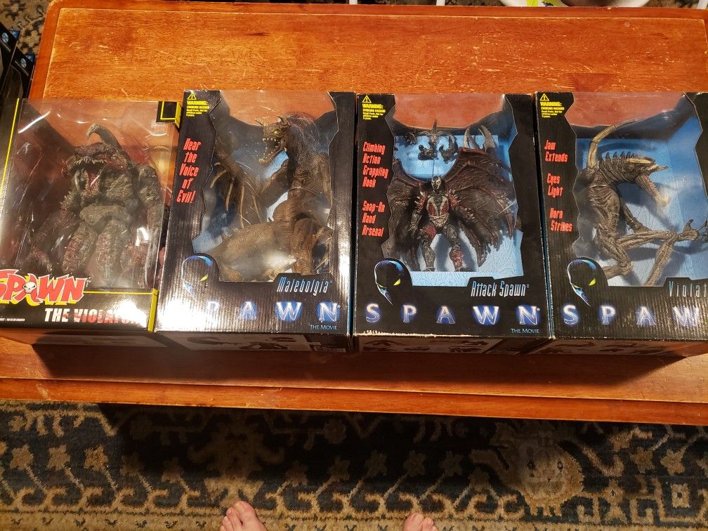 Spawn Deluxe Figures 1997 /With Bloodied Violator
