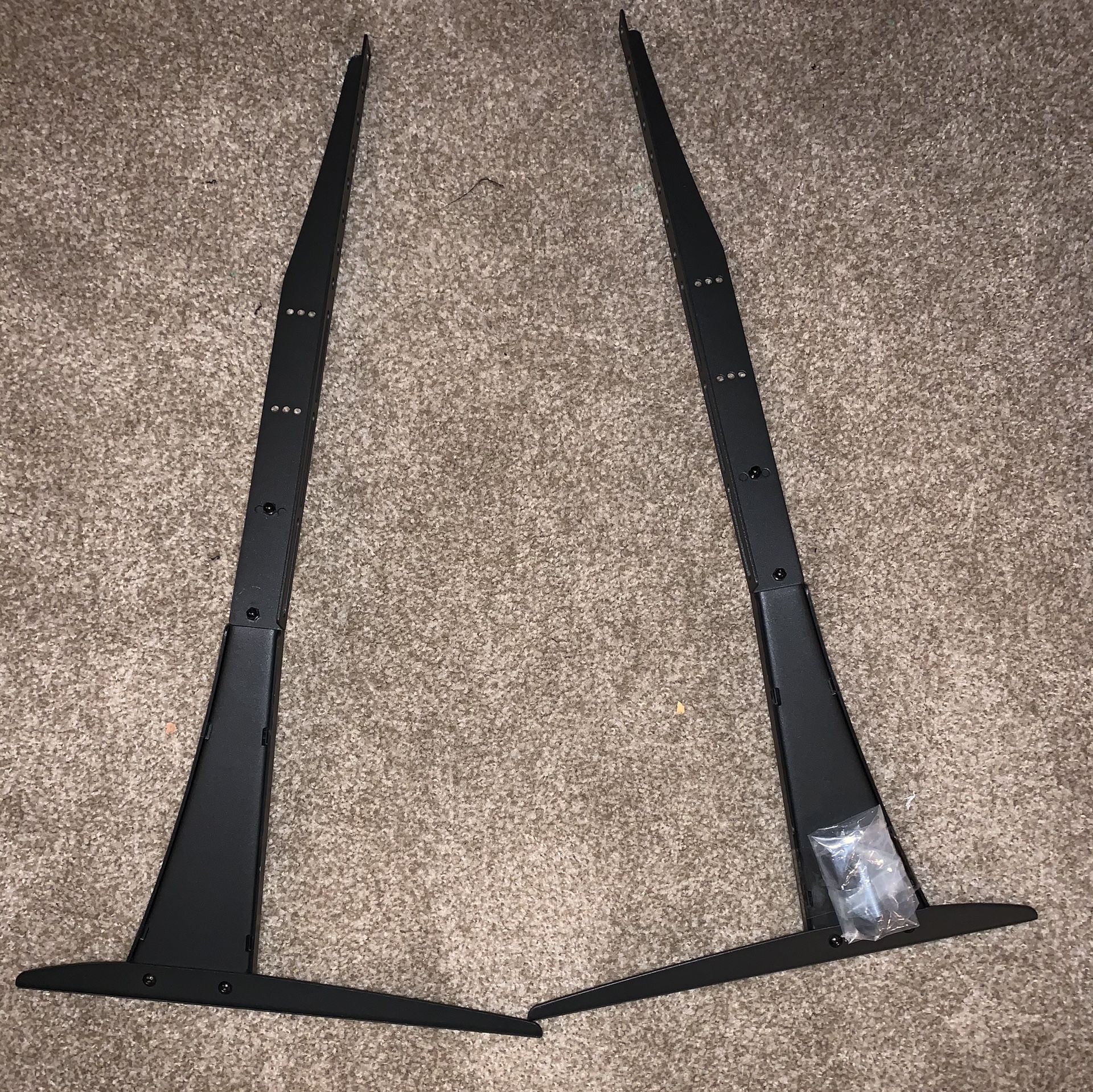 TV mount with Cable Routing