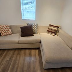 Sofa / Couch