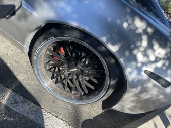 Looking To Trade For 2 rear 325/30/20
