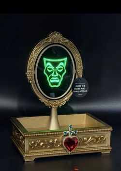 New Evil Queen Jewelry Tray