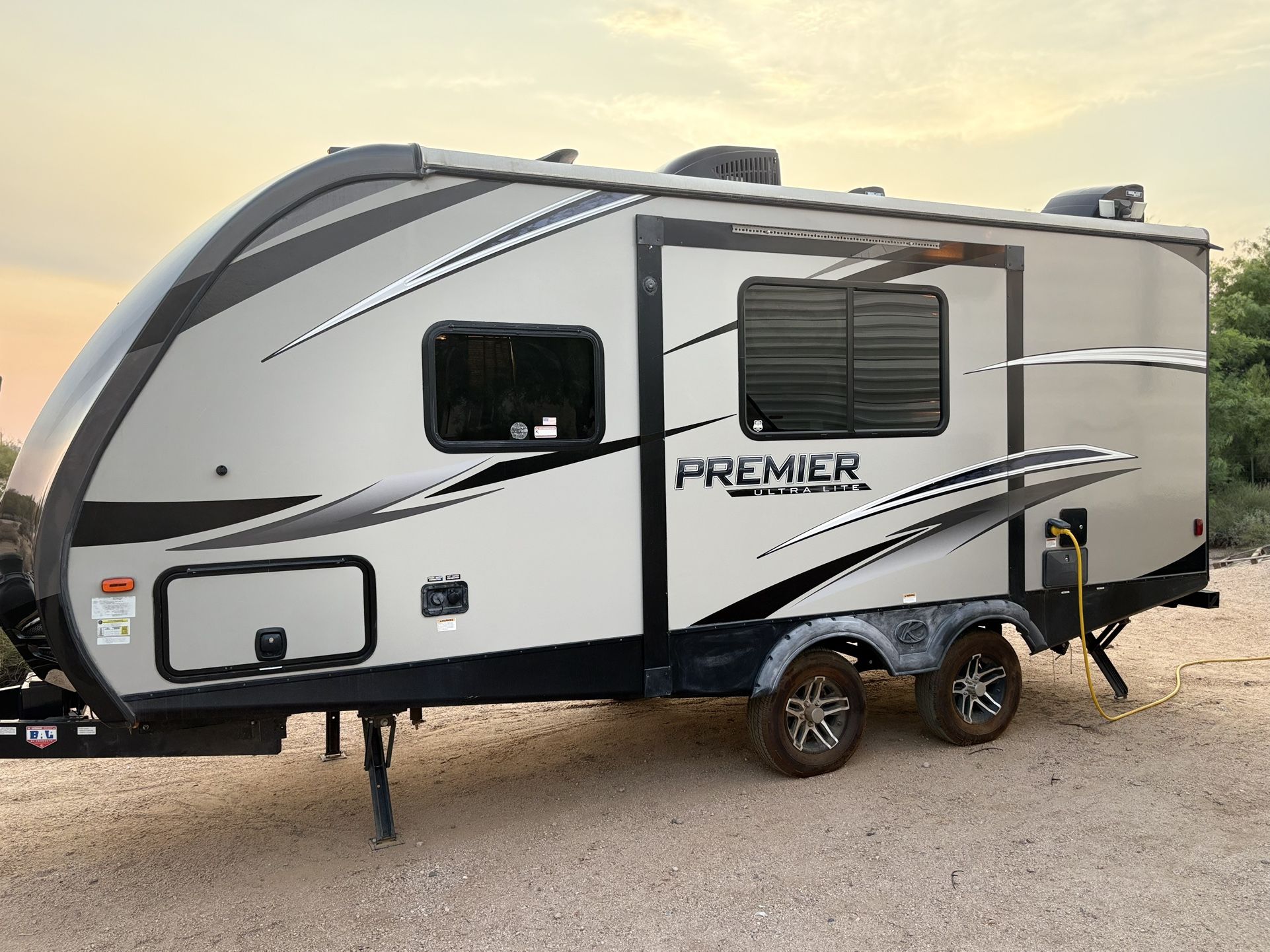 2019 Keystone Bullet Premier 19FBPR