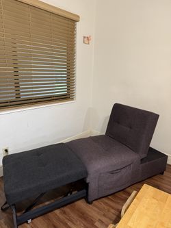 Sofa Chair — Convertible!