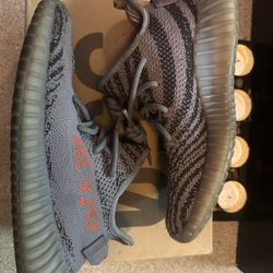 Adidas Yeezy Beluga 2.0 fits 8 - 8.5 