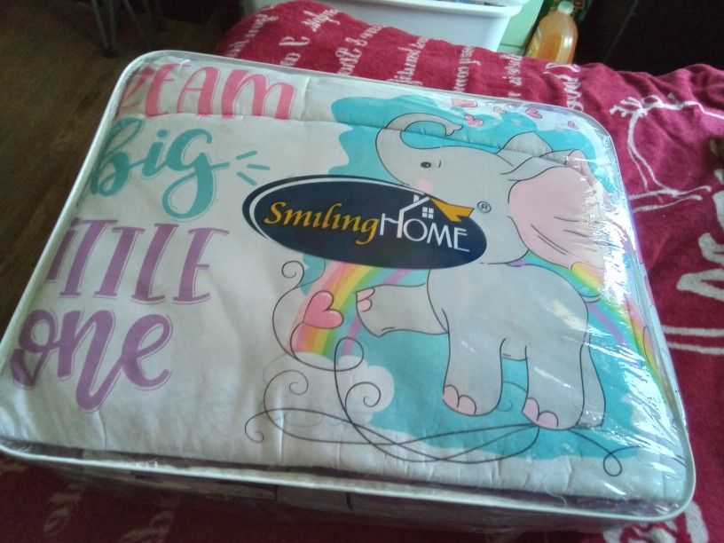 4pcs Yves Baby Crib Set