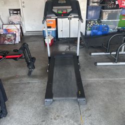 Golds Gym Treadmill 