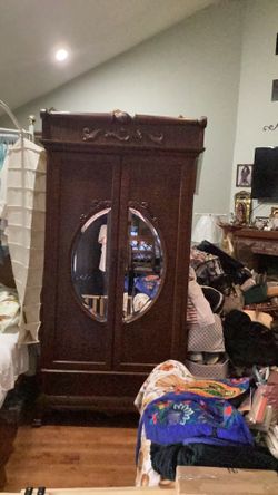 Vintage Pulaski armoire   Cabinet  dresser
