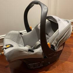 Chicco KeyFit 35 Car Seat and Base