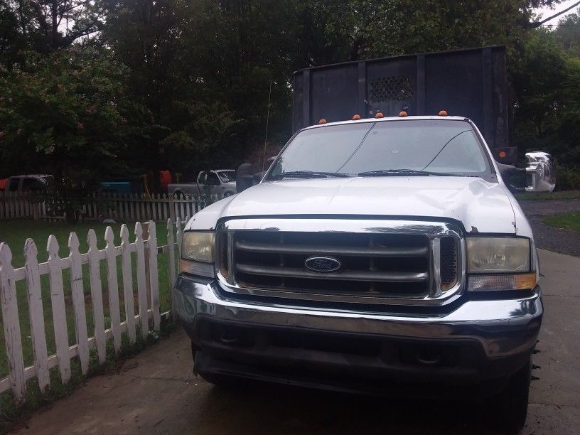 Dump Truck Ford F450 Diesel Runs Great $7,000 Or Best Offer