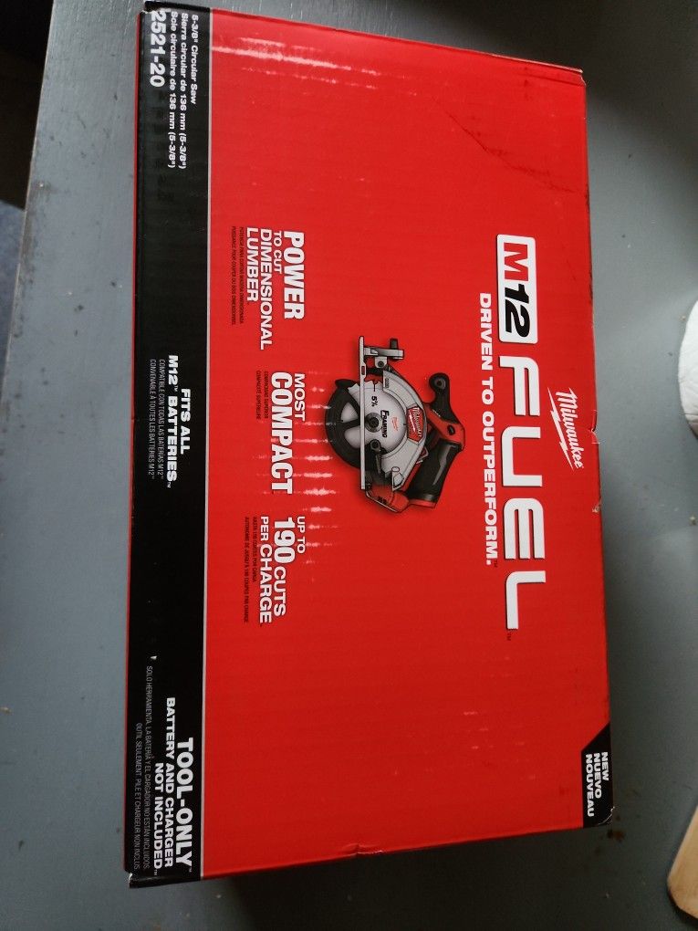 Milwaukee M12 FUEL 5-3/8 Inch Circular Saw (Bare Tool)
Item No.SKU# 2521-20