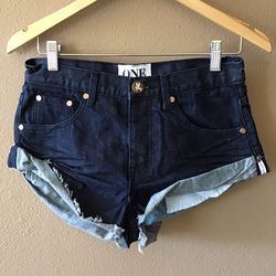 NWOT One Teaspoon Bandits Dark Wash Twisted Hem Denim Shorts (24)