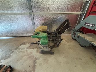 Hitachi Compound Miter Saw