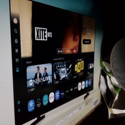 Samsung Smart 4K Tv With Box Bought It 4 Weeks Ago