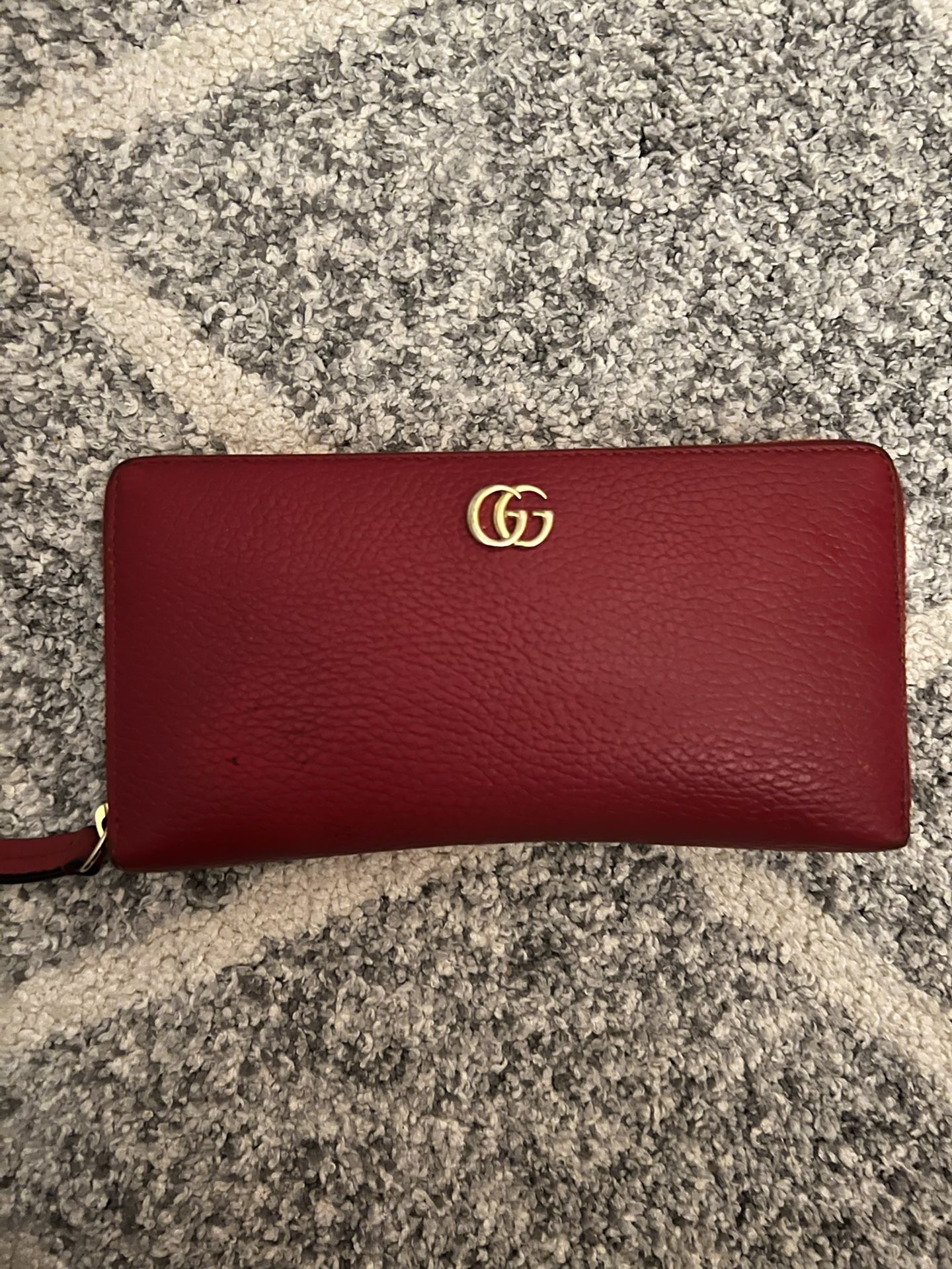 Gucci Leather Zipper Wallet