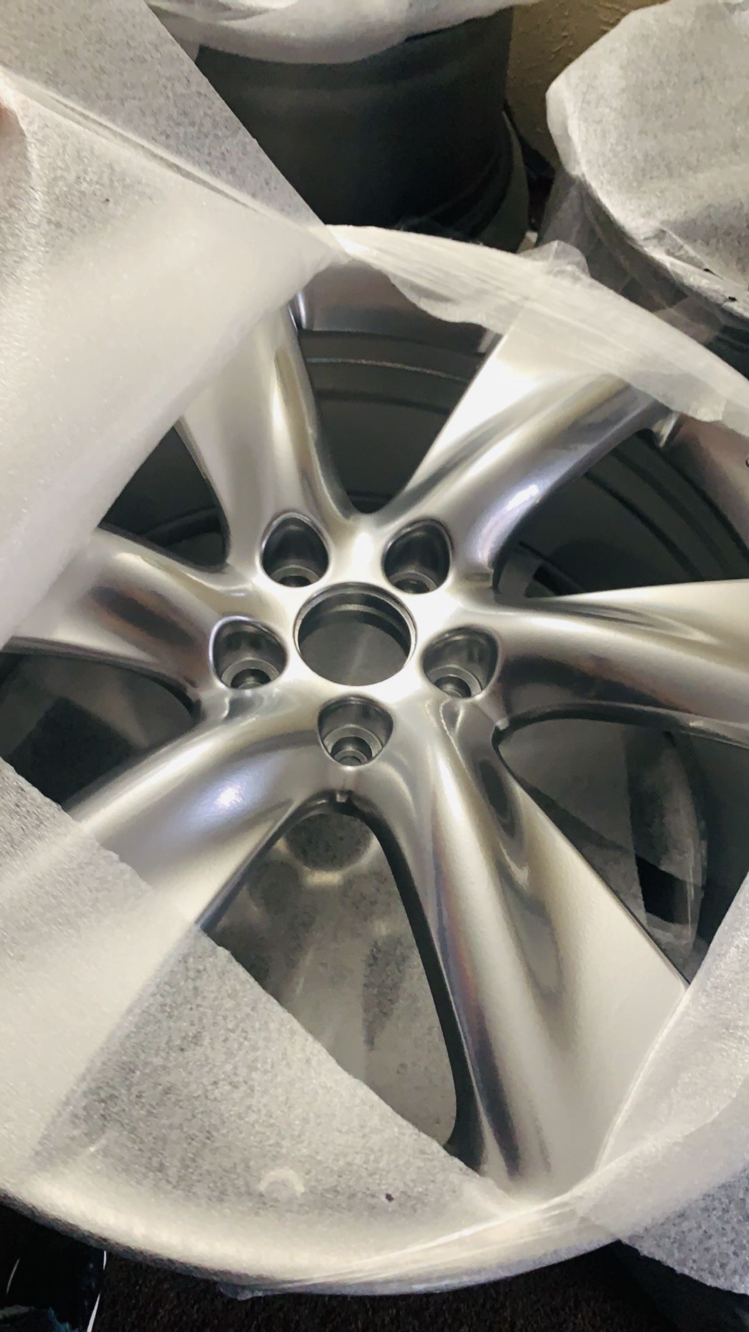 21” Infiniti OEM Wheels Freshly Powder Coated