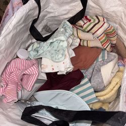 Free Baby Clothes (unisex/girls) 0-9mos