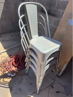 4 Stackable Metal Chairs – Heavy‑Duty