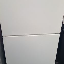 Amana Refrigerator 