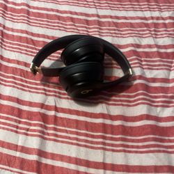 Beats solo 4