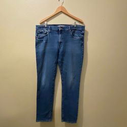 Men’s 38x32 Joe’s Blue Distressed Straight Jeans