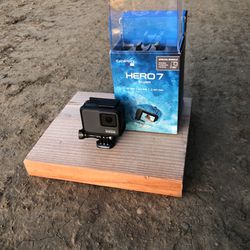 GoPro Hero7 Sliver- Special Bumble 