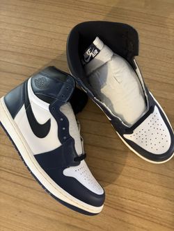 Nike Air Jordan 1 Retro High OG - M Sz 10.5 - Midnight Navy/White - DZ5485 401