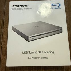 Pioneer Slim Slot Portable USB 3.1 Gen1(3.0) BD/DVD/CD Burrner | BDR-XS07S
